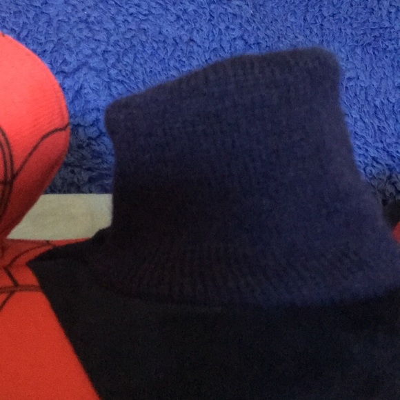 🎉HOST PICK🎉 size 7/8 SPIDER-Man MARVEL slippers - Picture 3 of 4